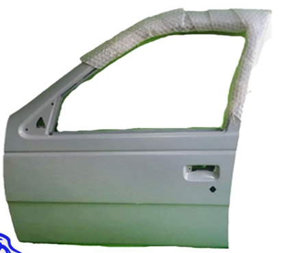 تصویر از درب جلو 405 و پارس جدید با لولا پیچی شرکتی L