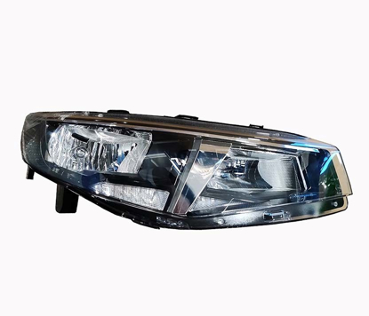 تصویر از چراغ جلو و راهنما تارا مدرن راست