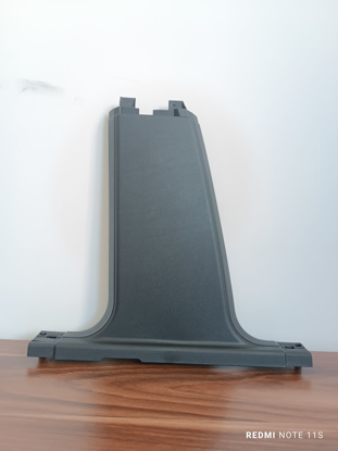 تصویر از قاب روکش پایین ستون وسط 405 و پارس مشکی فرنام راست