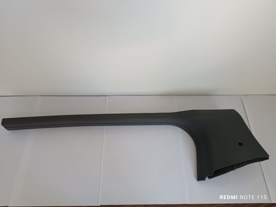 تصویر از قاب روکش رکاب جلو 405 و پارس مشکی فرنام راست