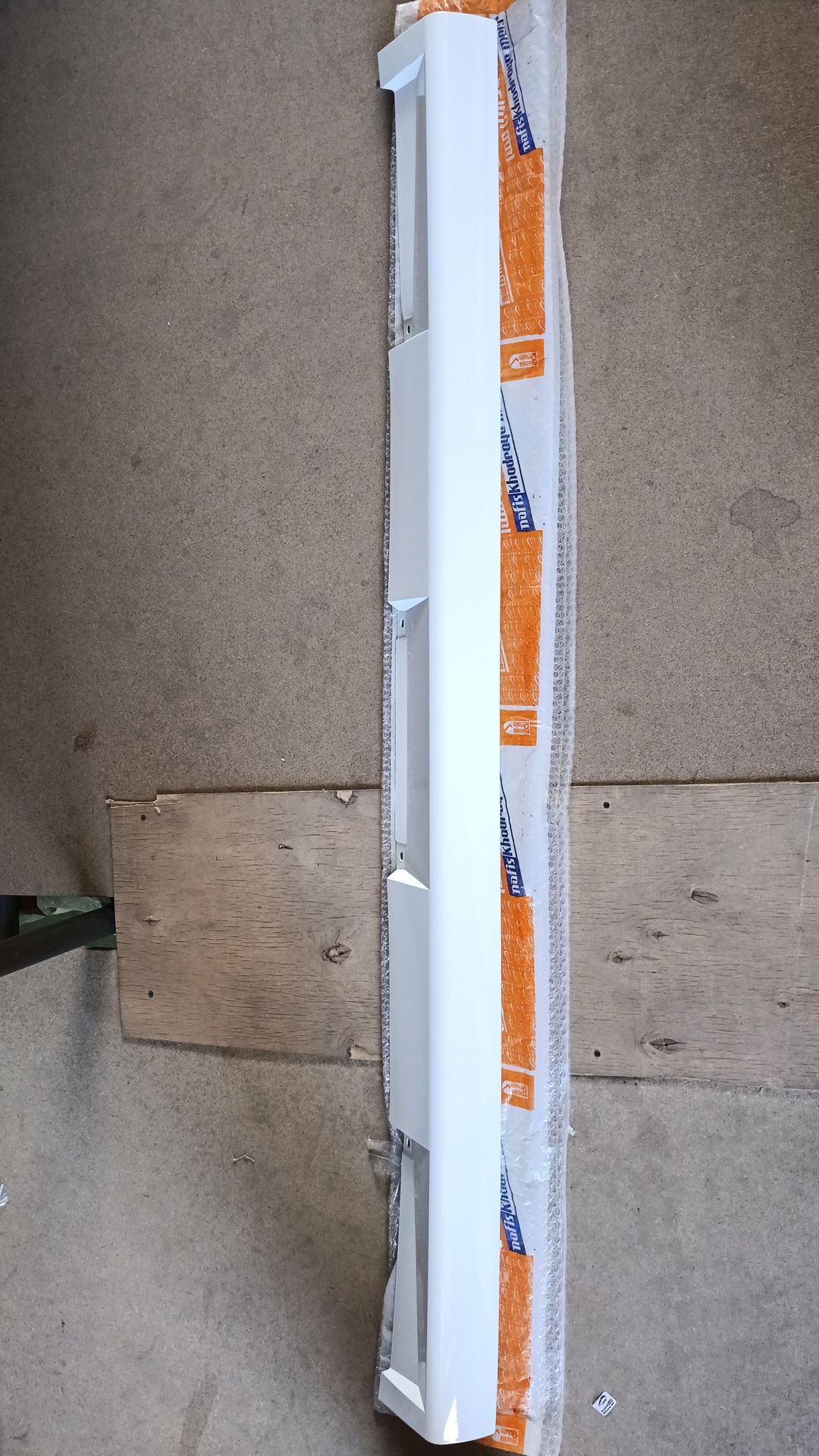 تصویر از فلاپ رکاب دنا _دنا پلاس سفید نفیس خودرو  چپ